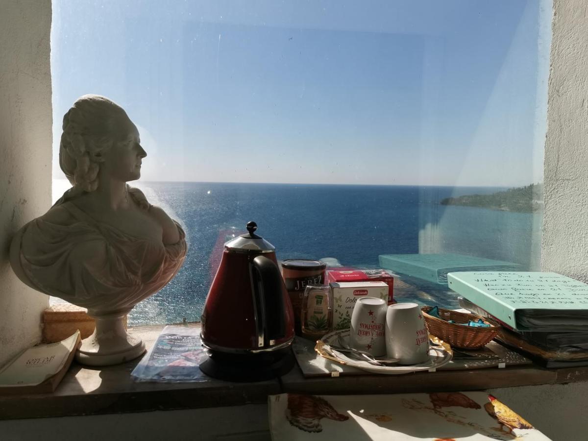 Romantic Casa Lorenzina Affittacamere Ventimiglia Luaran gambar